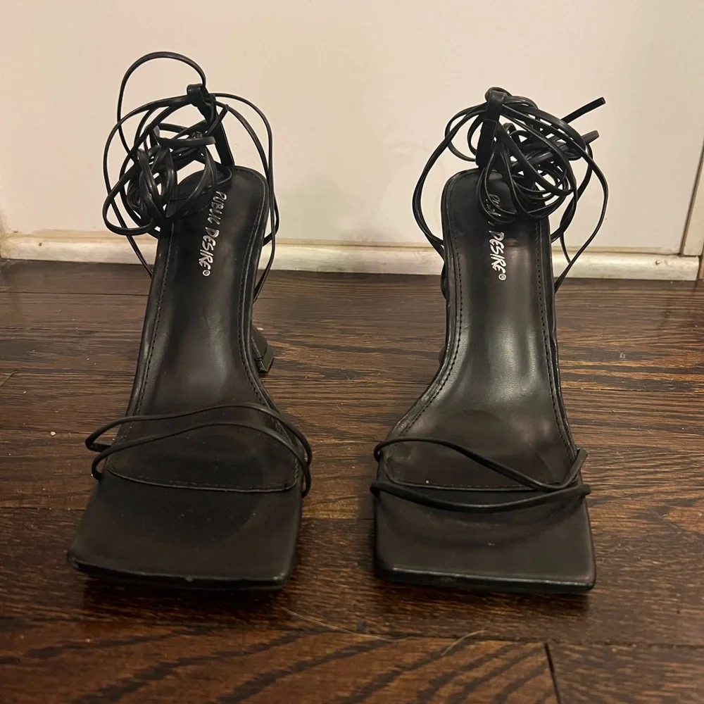 PUBLIC DESIRE DYMOND BLACK LACE UP SQUARE TOE CAKE STAND HEELS - Picture 5 of 6